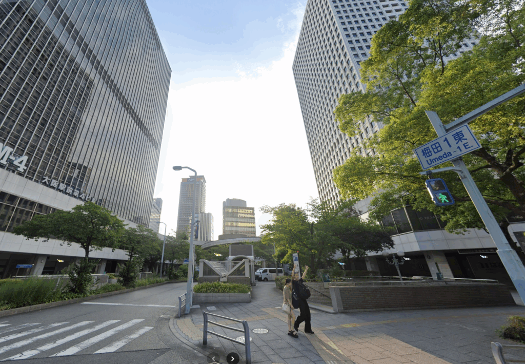 大阪駅前第2ビル外