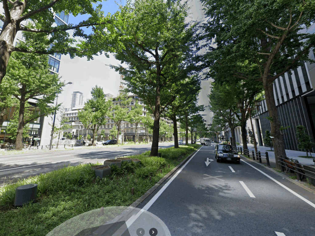 創建御堂筋ビル外