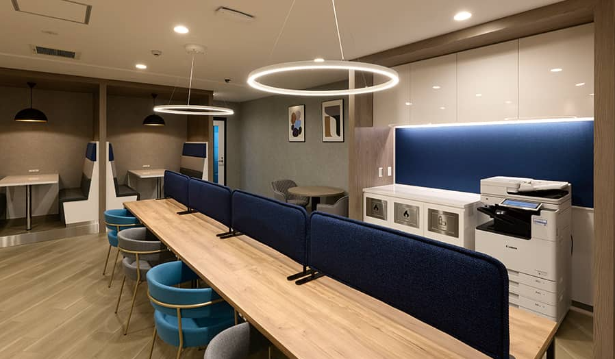 西中島ラウンジ