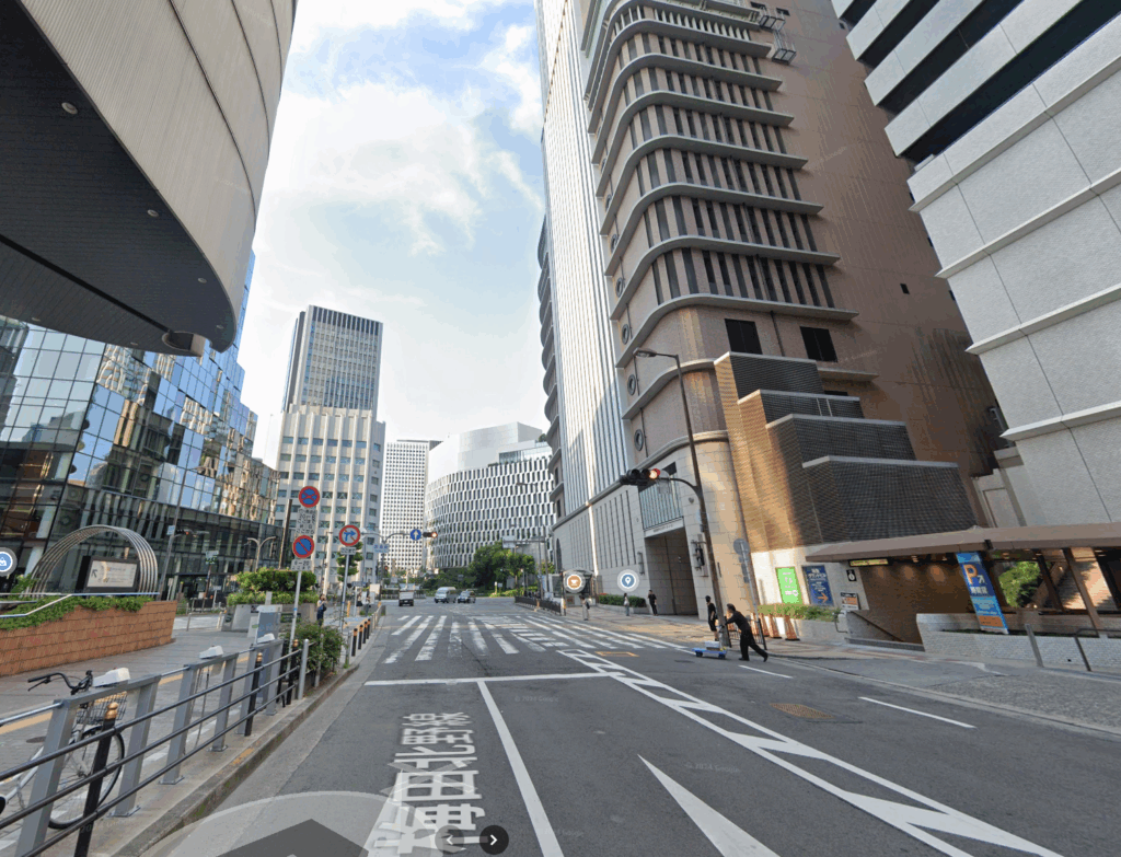 阪急グランドビル外