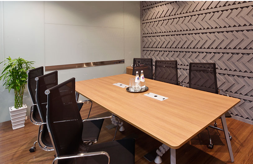 新大阪阪急ビル会議室