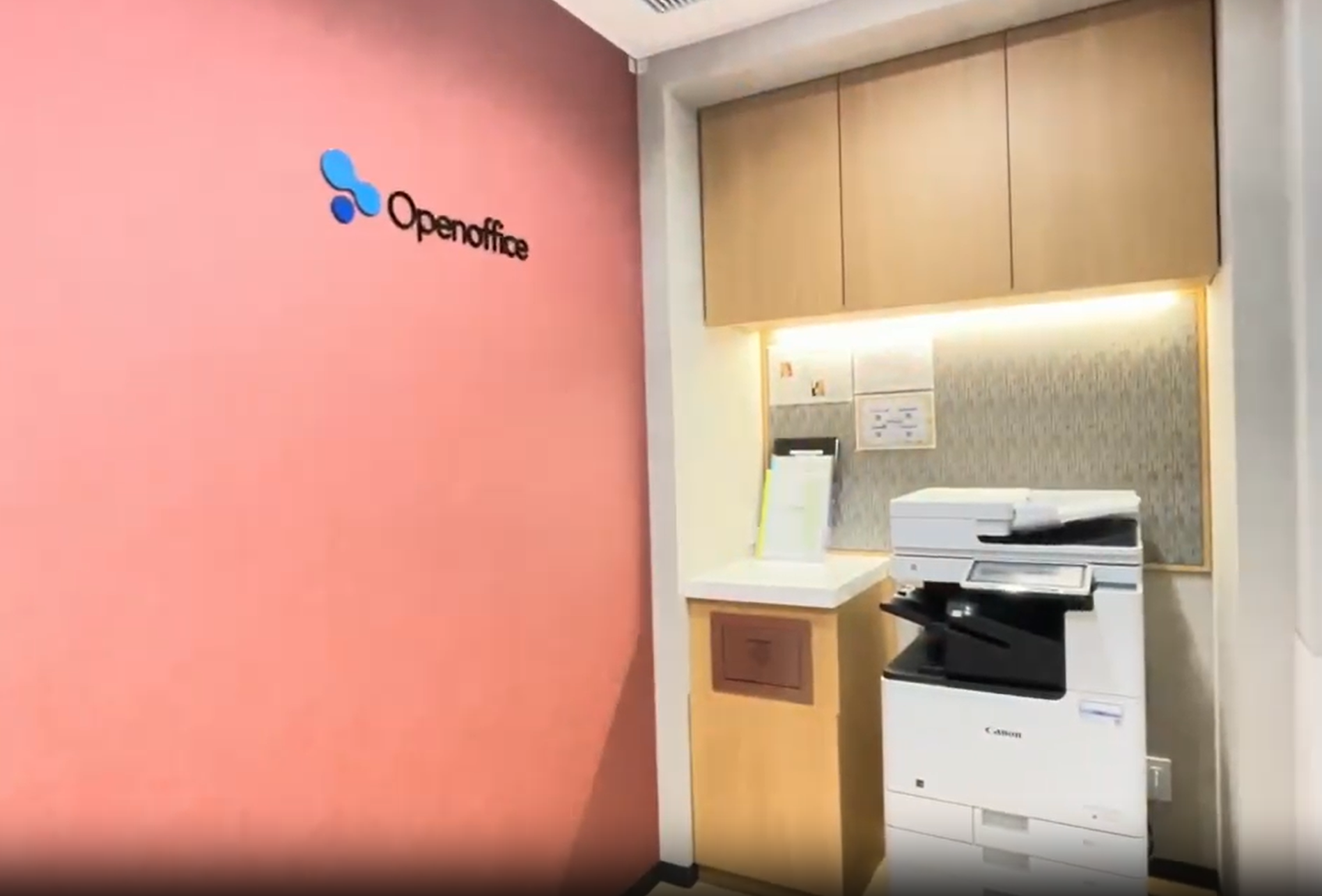 ラグザ大阪入り口