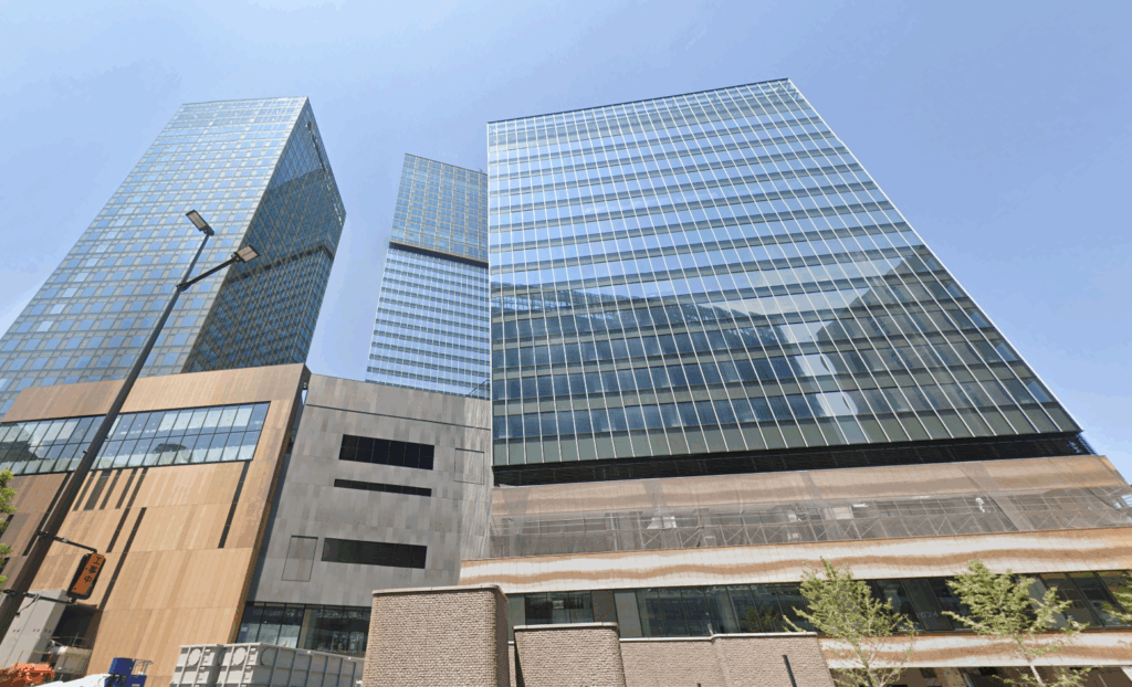 ゲートタワー外観