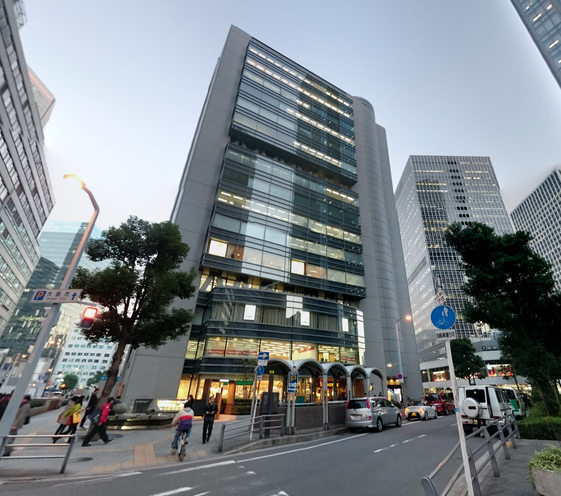 梅田スクエアビル